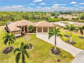6142 Calusa Rdg Trl in Bokeelia, FL - Building Photo