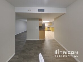 4901 W Dahlia Dr in Glendale, AZ - Building Photo - Building Photo