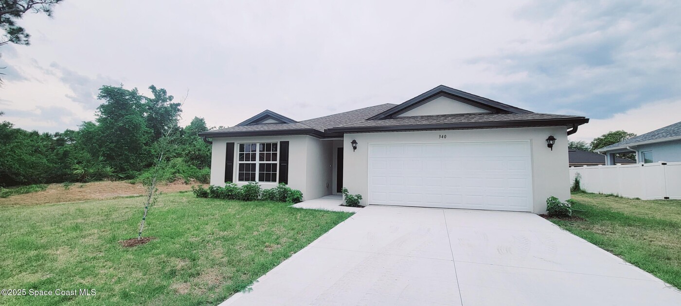 340 Altman Ave SE in Palm Bay, FL - Building Photo