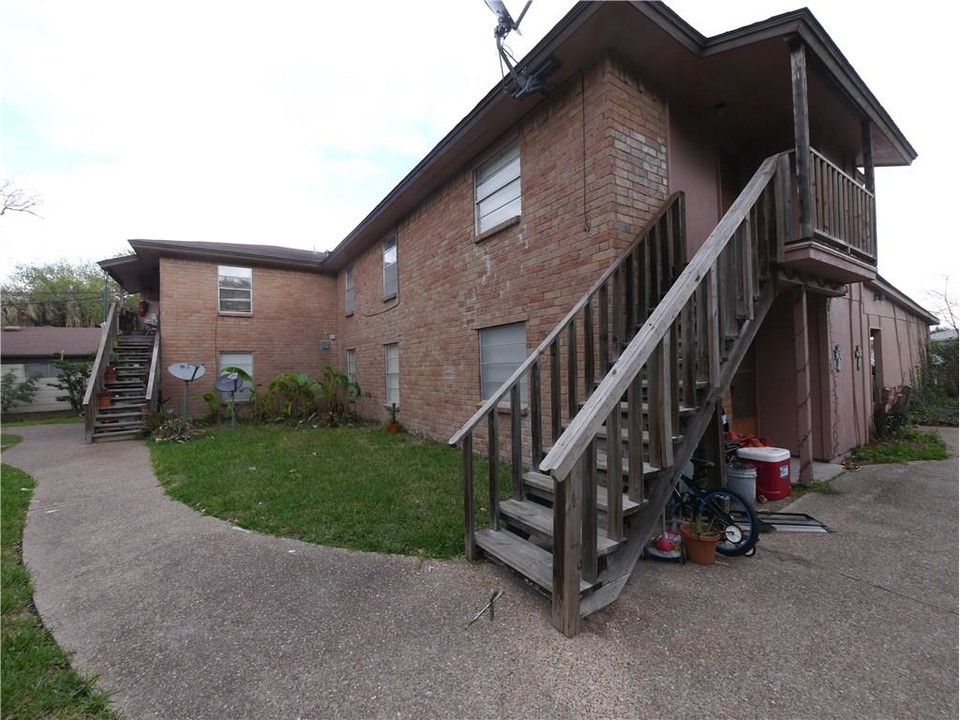 The Lofts at Taft in Taft, TX - Building Photo