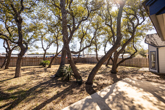 7318 Chimney Bluff in San Antonio, TX - Building Photo - Building Photo