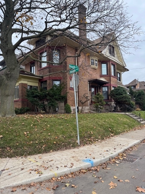 property at 40 Beulah Av