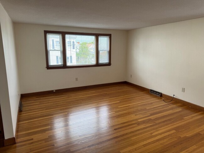 25 King St in Watertown, MA - Building Photo - Building Photo