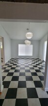 915 SW Fleishauer Ln in McMinnville, OR - Building Photo - Building Photo