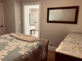 6206 Rockwell St in Oakland, CA - Building Photo