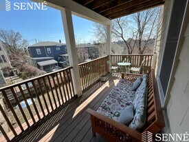 14 Flint St, Unit 1 in Somerville, MA - Building Photo