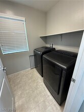 5705 Colbert St in North Las Vegas, NV - Building Photo - Building Photo