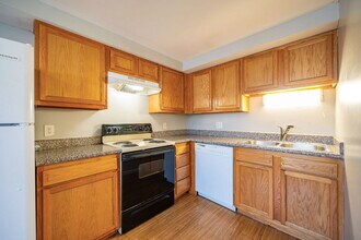 511 Elsmere St in Columbus, OH - Building Photo - Building Photo