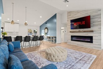 15638 N 41st Pl, Unit ID1068374P in Phoenix, AZ - Building Photo - Building Photo