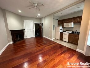 252 Newbury St, Unit #250-1R in Boston, MA - Building Photo - Building Photo
