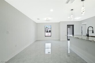 3413 27th St SW in Lehigh Acres, FL - Building Photo - Building Photo