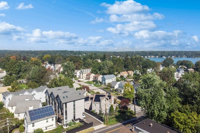 property at 998 Cove Rd