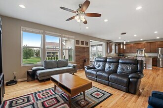 4319 Silver Bell Ct in Naperville, IL - Building Photo - Building Photo