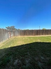 756 Santa Ana Ct in Los Banos, CA - Building Photo - Building Photo