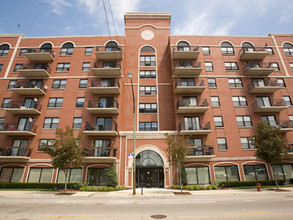 North Town Village in Chicago, IL - Building Photo - Building Photo