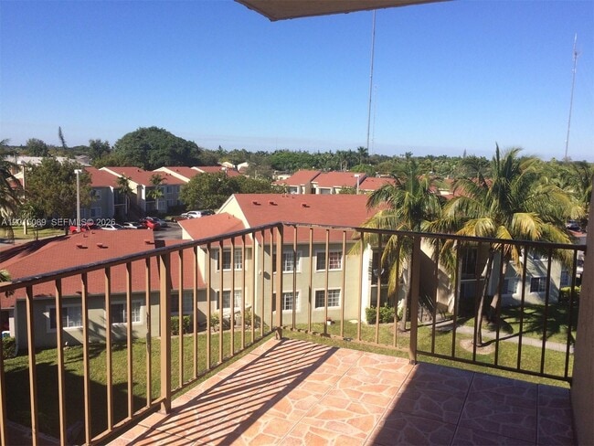 property at 5100 SW 41st St