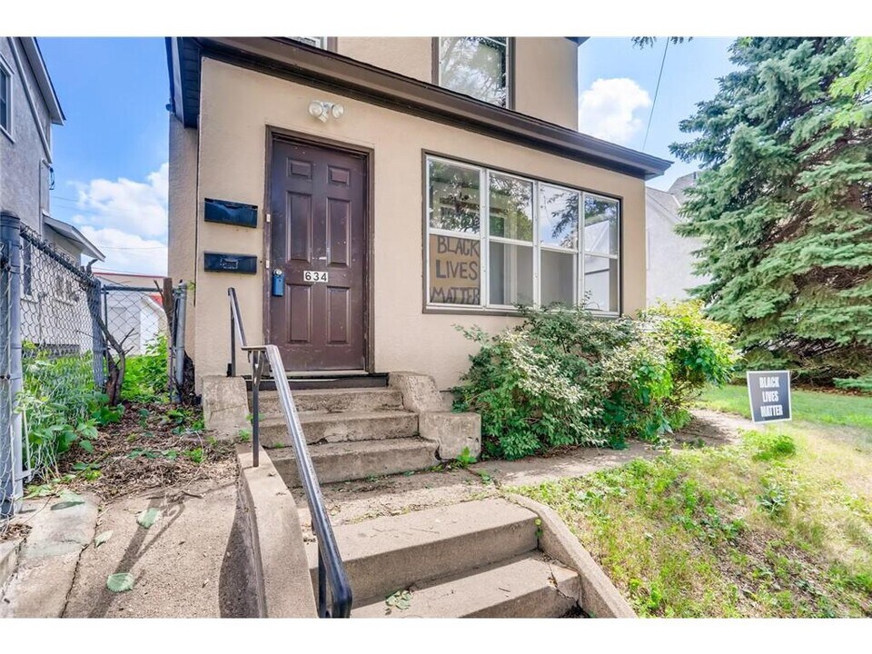634 19th Ave NE in Minneapolis, MN - Building Photo