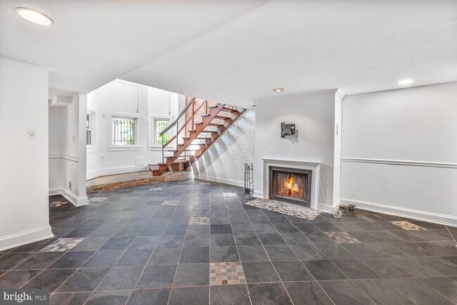 property at 1907 S St NW