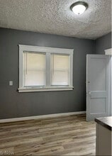 988 Nathaniel Rd in Cleveland, OH - Building Photo - Building Photo