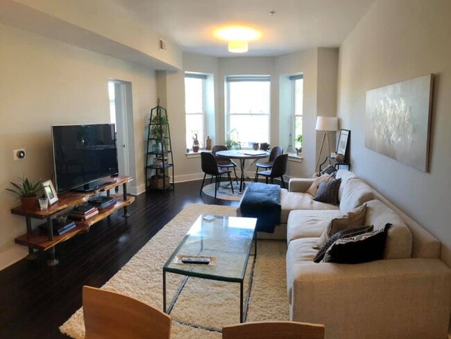 1814 N Capitol St NW Unit 303, Unit 303