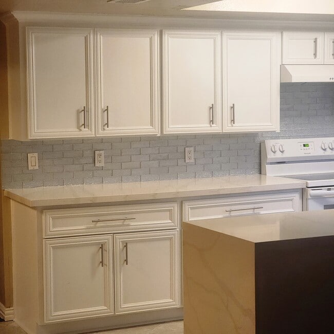 7207 Addicks Clodine Rd