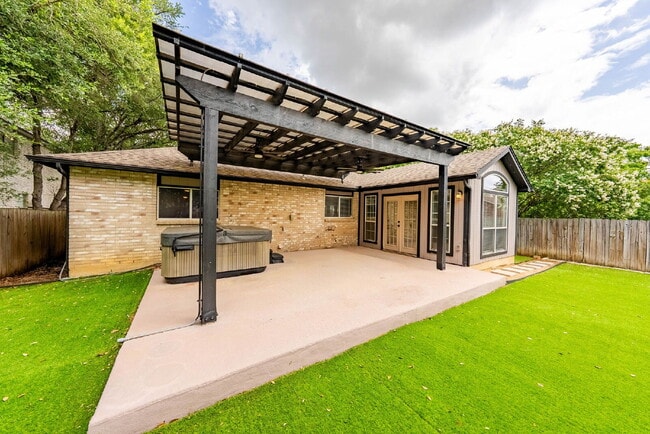 4703 Cypress Mill Dr in San Antonio, TX - Building Photo - Building Photo