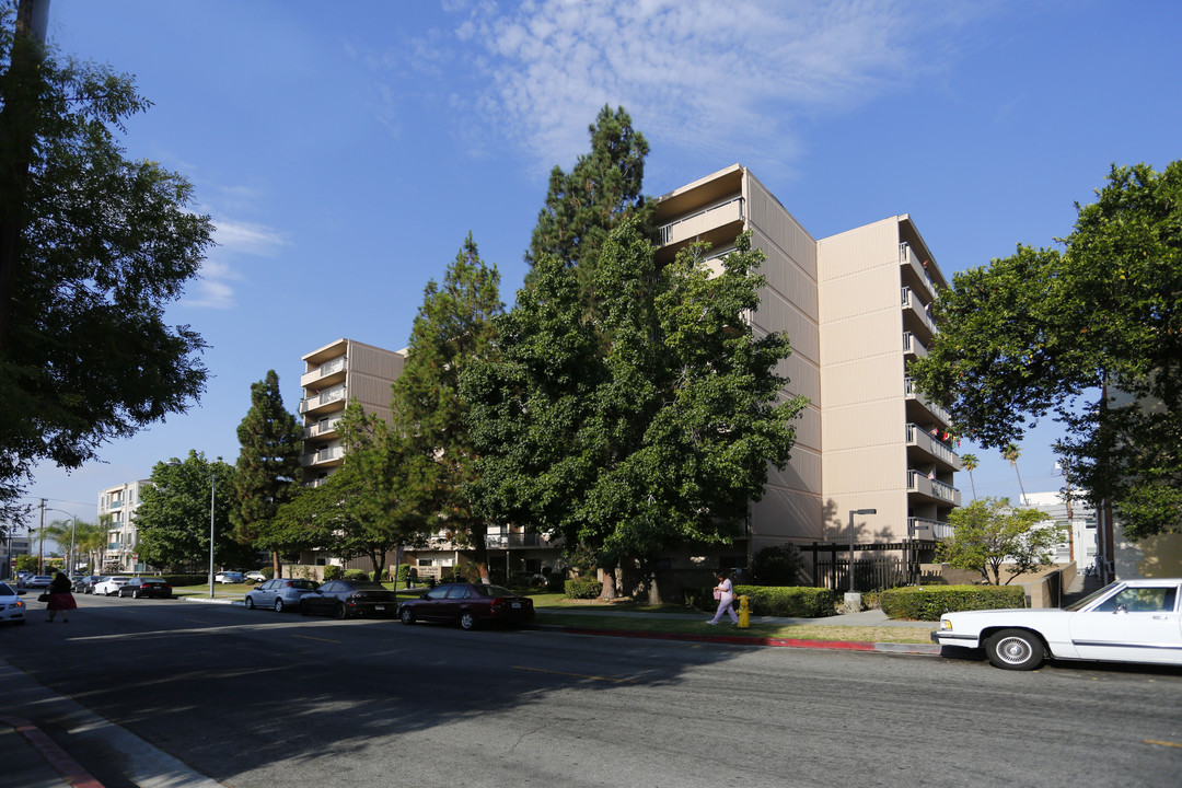 Park Paseo in Glendale, CA - Foto de edificio