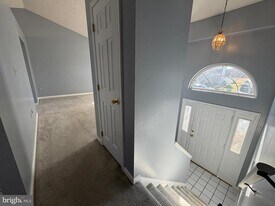 104 New Kent Ct in Stephens City, VA - Building Photo