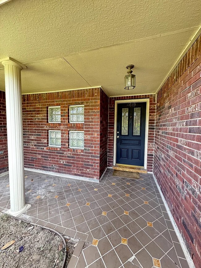4619 Trevor Hill Dr in Houston, TX - Foto de edificio - Building Photo