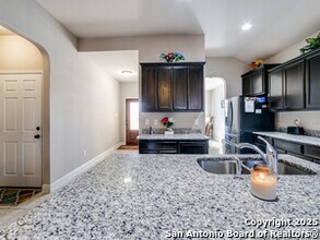 8915 Ramelle Cove in San Antonio, TX - Building Photo - Building Photo