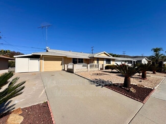 29820 Thornhill Dr in Menifee, CA - Building Photo - Building Photo
