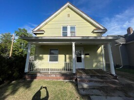 422 Studebaker St in South Bend, IN - Building Photo