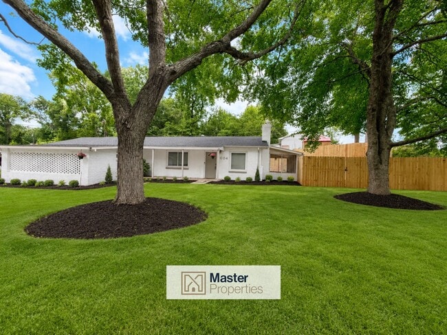 property at 1004 Blanton Pl