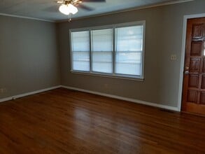 1676 E Madison St in Springfield, MO - Building Photo - Building Photo