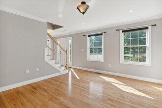 19 Benjamin Ln in Reading, MA - Building Photo - Building Photo