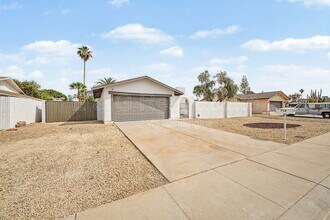 710 E Bell De Mar Dr in Tempe, AZ - Building Photo - Building Photo
