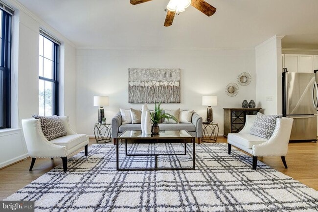 property at 444 W Broad St