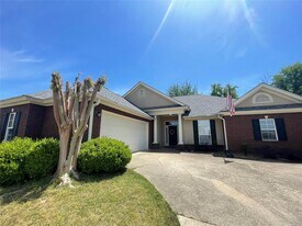 9355 Wrens Way in Montgomery, AL - Building Photo