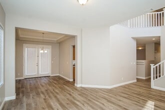 8185 Flanders Terrace Dr in Las Vegas, NV - Foto de edificio - Building Photo