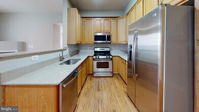 43073 Zander Terrace in Ashburn, VA - Building Photo - Building Photo