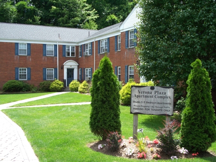 Verona Plaza Apartments in Verona, NJ - Foto de edificio