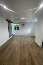 607 1/2 7th Ave in Los Angeles, CA - Building Photo - Building Photo