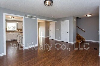 710 SE Murphy Dr in Waukee, IA - Building Photo - Building Photo