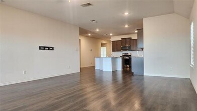 620 Gunsmoke Trail in Princeton, TX - Foto de edificio - Building Photo