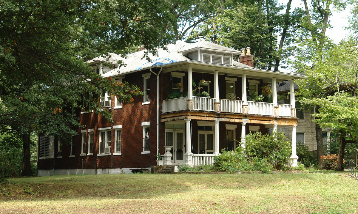 201-203 Stonewall St in Memphis, TN - Building Photo