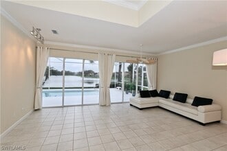 5495 Freeport Ln in Naples, FL - Building Photo - Building Photo