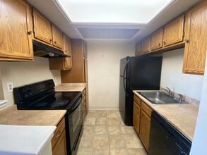 848 Tenderfoot Hill Rd in Colorado Springs, CO - Building Photo - Building Photo