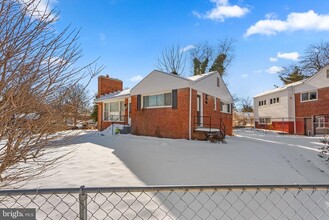 10404 Insley St in Silver Spring, MD - Building Photo - Building Photo