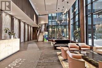 90 Queens Wharf Rd in Toronto, ON - Building Photo - Building Photo