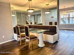 116 Wellington Ct in Englishtown, NJ - Building Photo - Building Photo